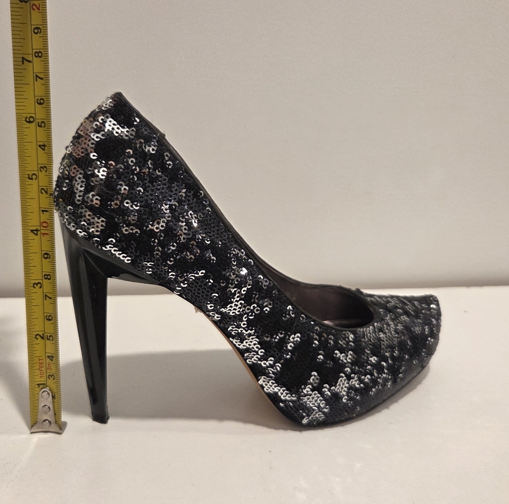 BCBG Black/Silver Reversible Sequin Heels 6 1/2